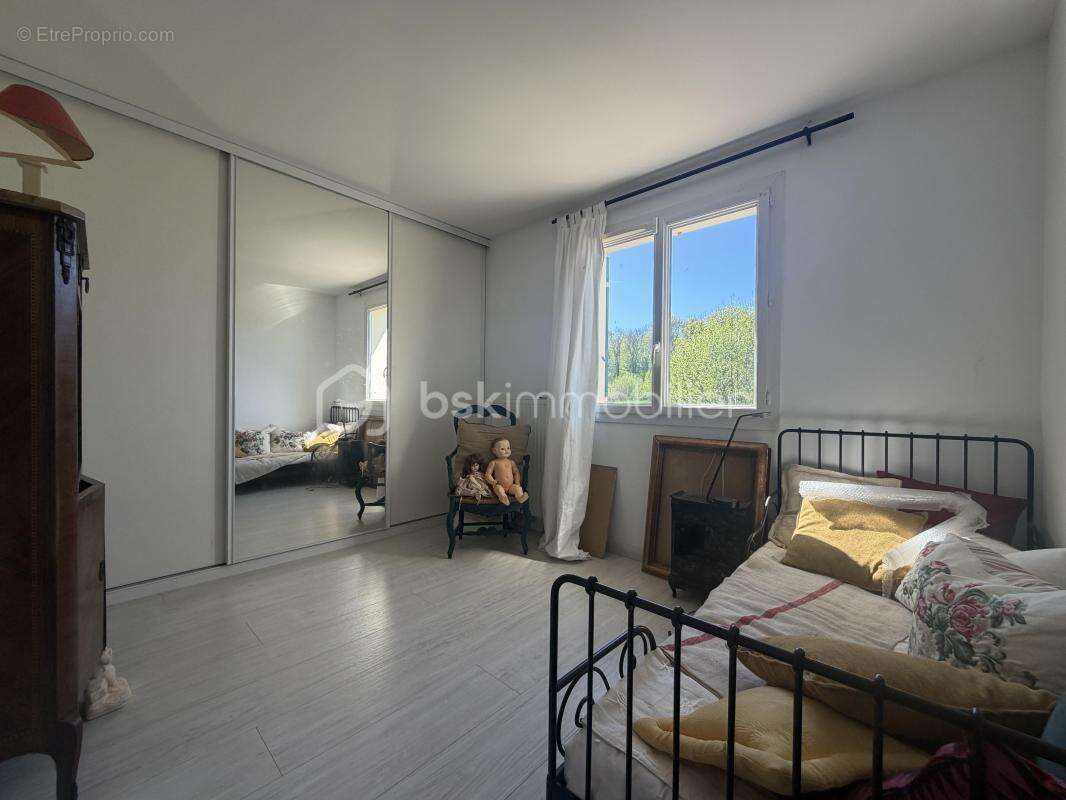 Maison à MAGNY-LE-HONGRE