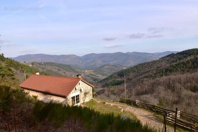 Maison à SAINT-JEURE-D'ANDAURE