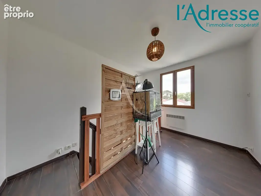 Maison Neuilly Sur Marne 6 pièces DE 140M²  !!! - photo 8
