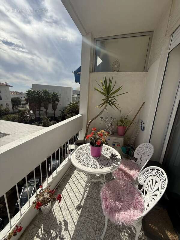 Appartement à CANNES