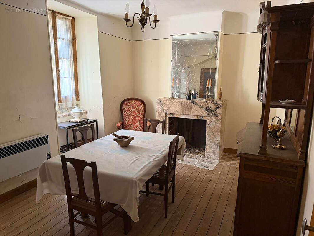 Limousis - Maison de village avec 4 chambres et grenier aménageable de 50 m² - photo 2