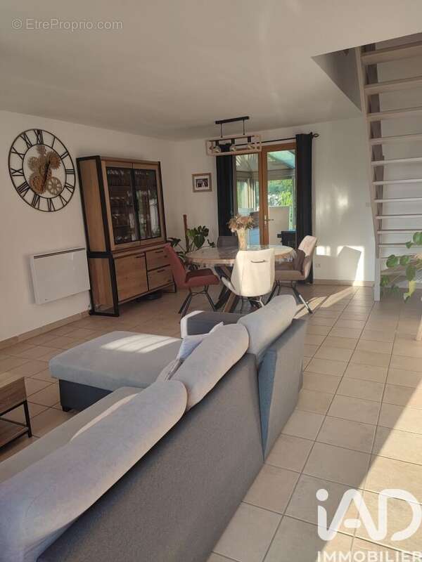 Maison 92 m² à L'etoile  - photo 5