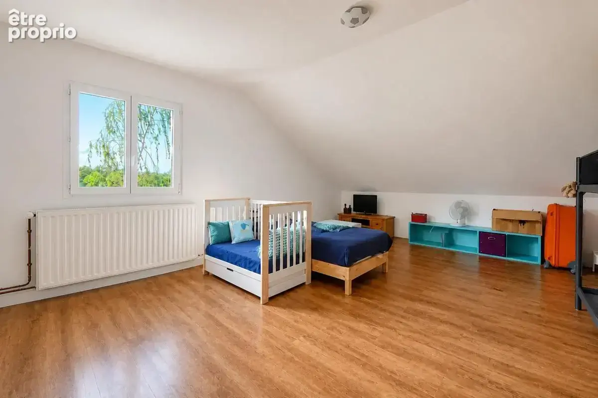 Maison de 11 pièces de 226 m² à Arpenans - photo 5