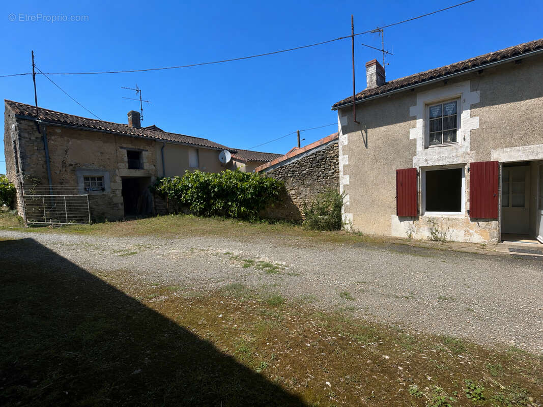 Maison à SMARVES