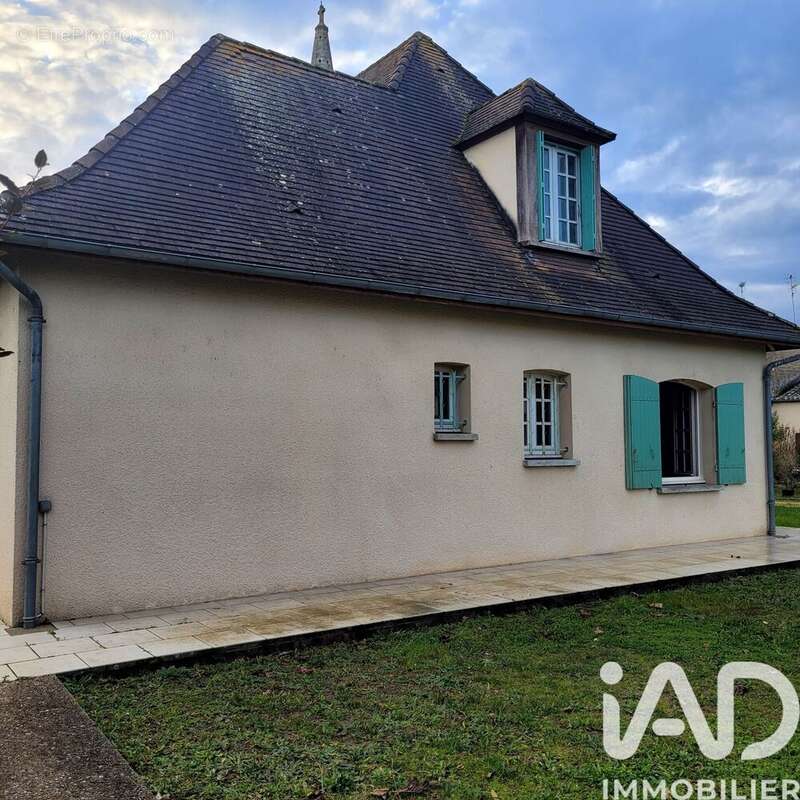 Photo 2 - Maison à SAINT-PIERRE-D'EYRAUD