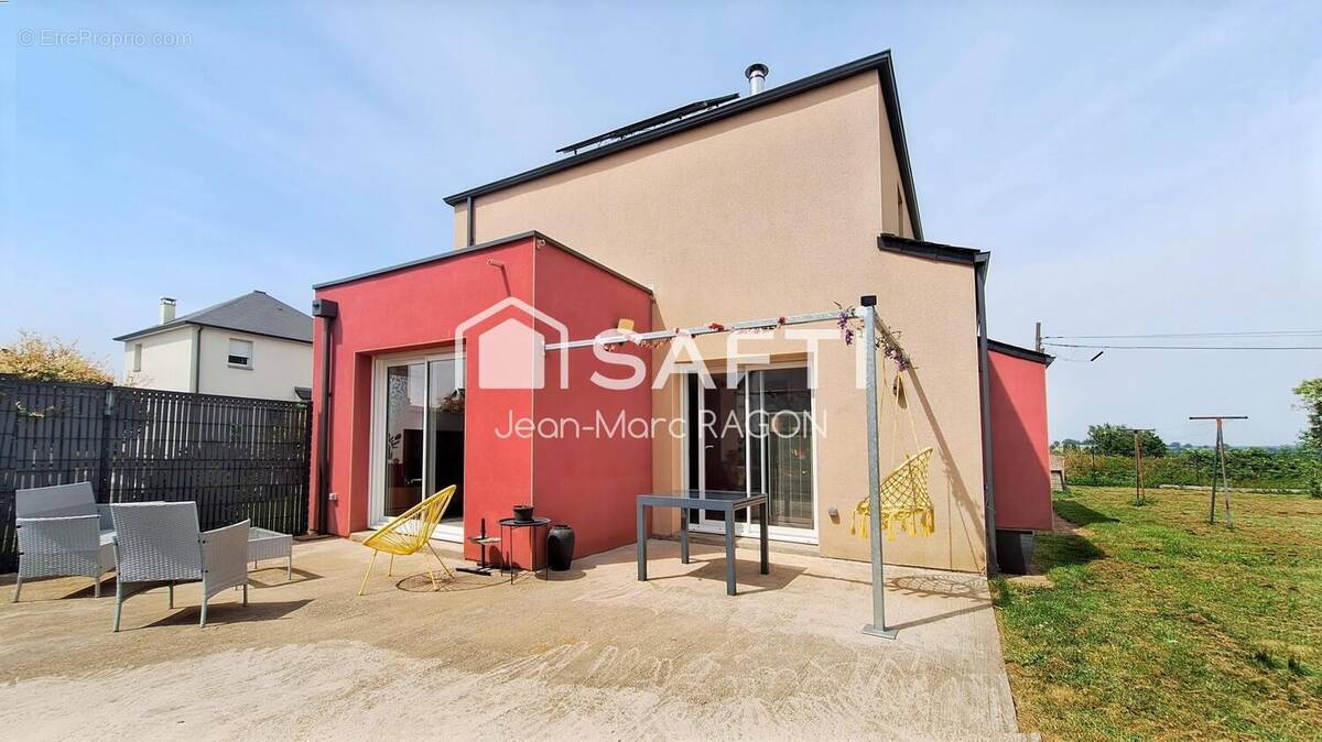 Photo 1 - Maison à SAINT-M'HERVE