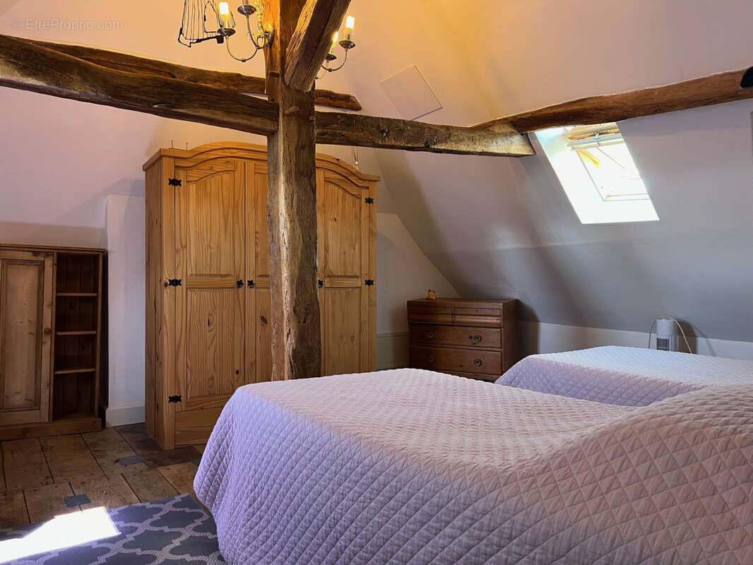 Maison à COUSSAC-BONNEVAL