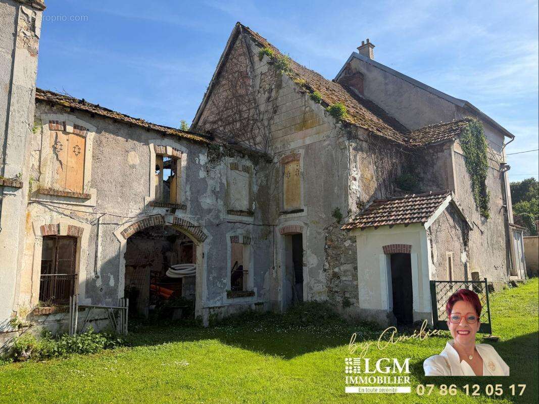 Crézancy – Maison de caractère 3 Chambres avec dépendances sur 784 m² - photo 18