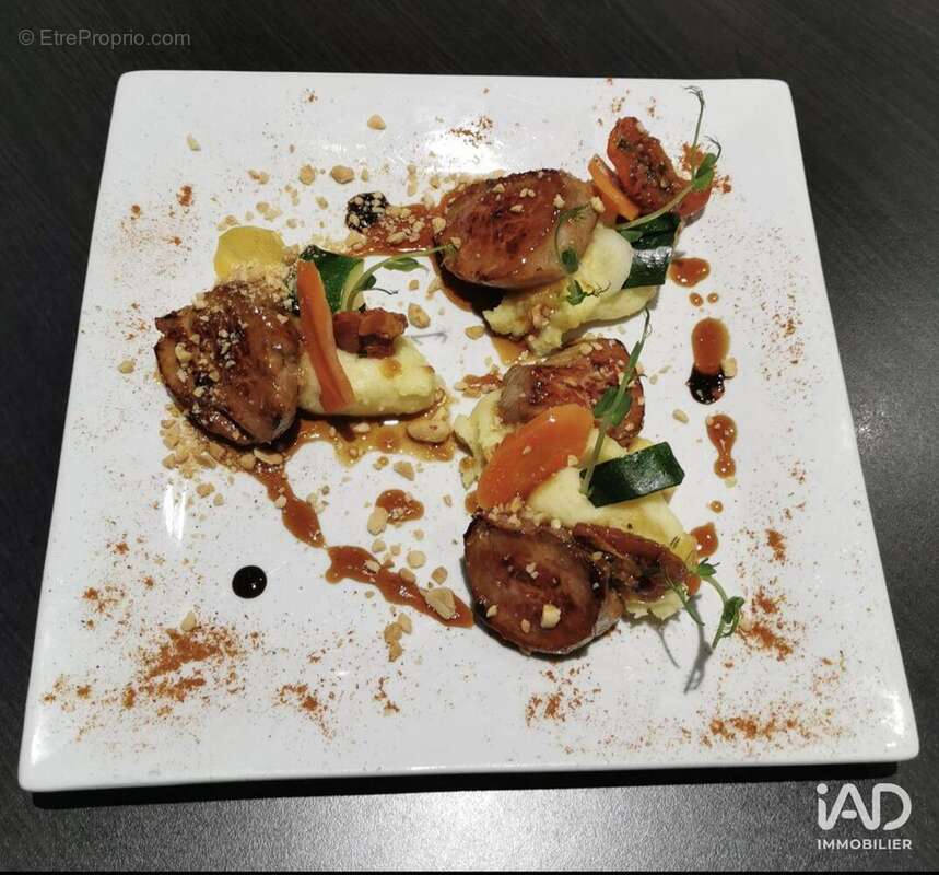 Photo 8 - Commerce à MARLY