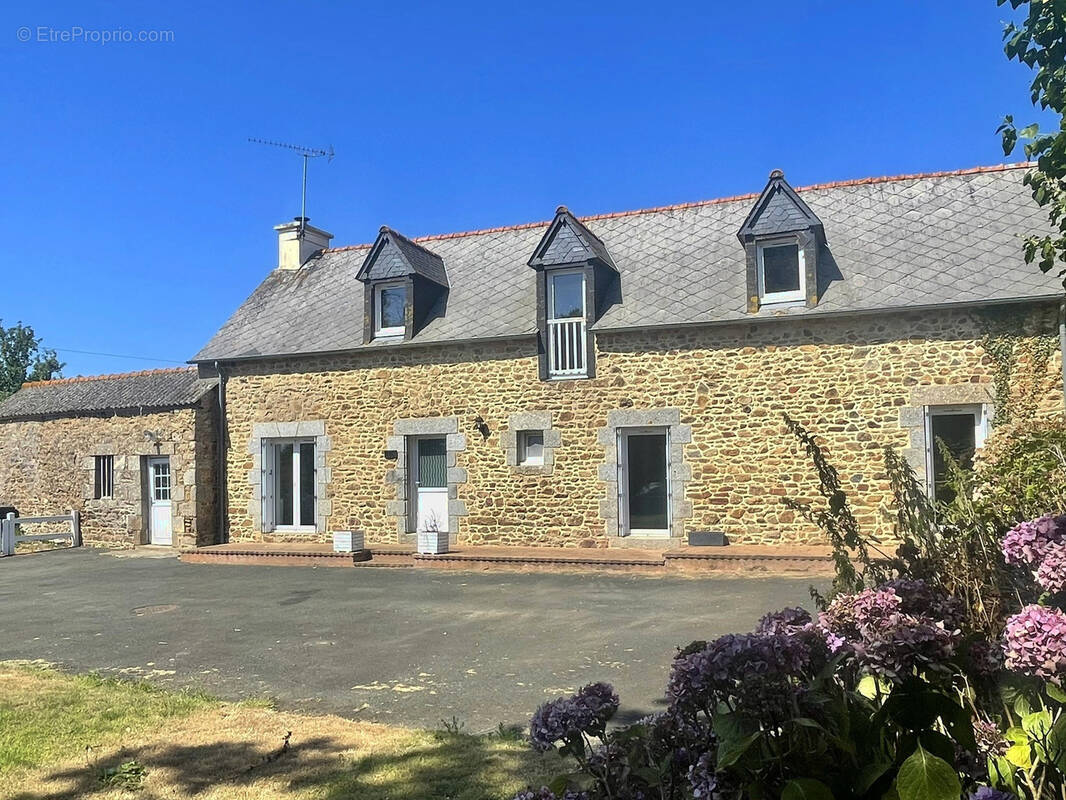 Maison à GOUDELIN