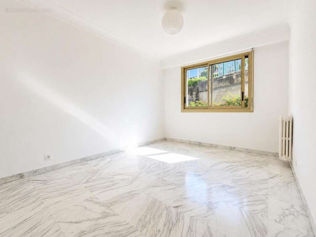   - Appartement à NICE