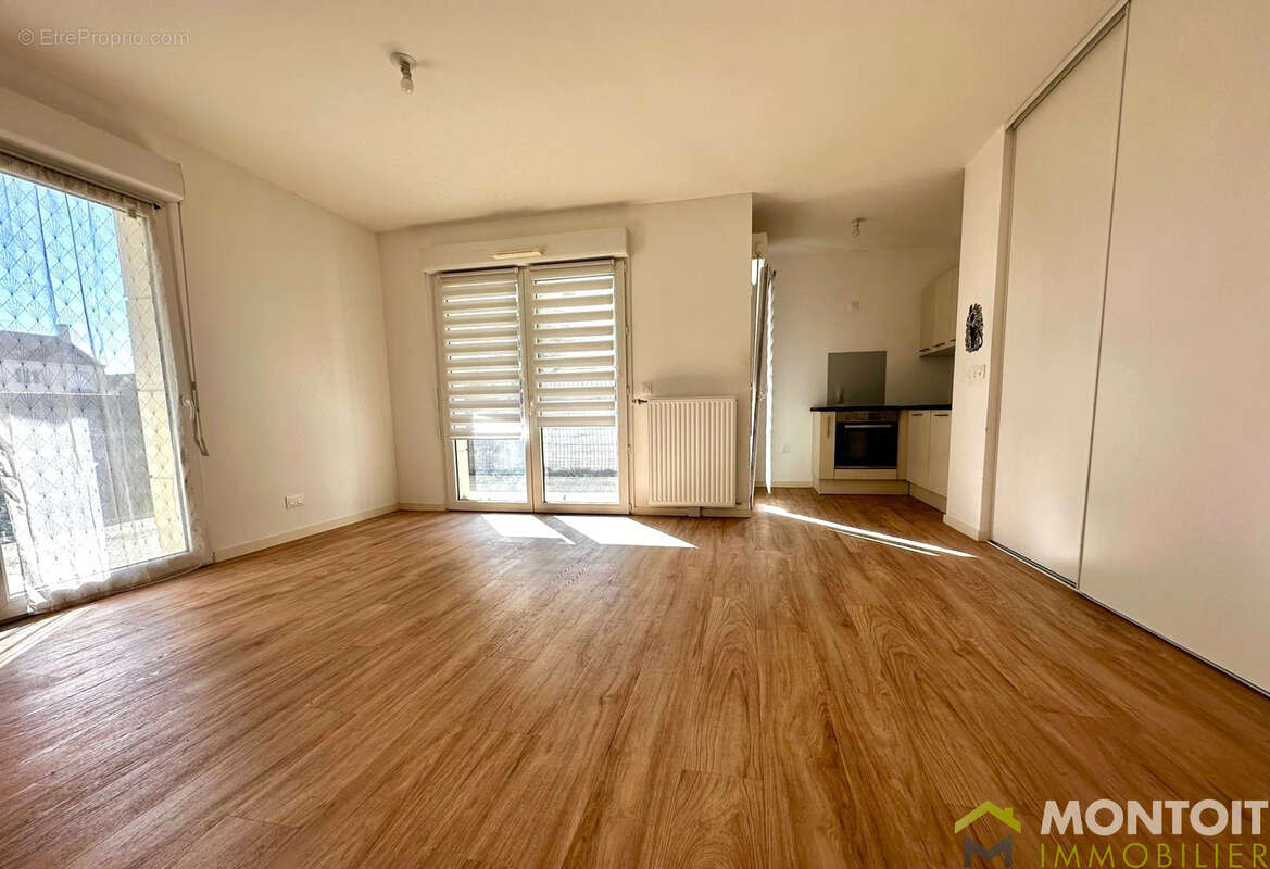 Appartement à THIAIS