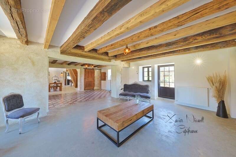 Maison à SAINT-AMOUR