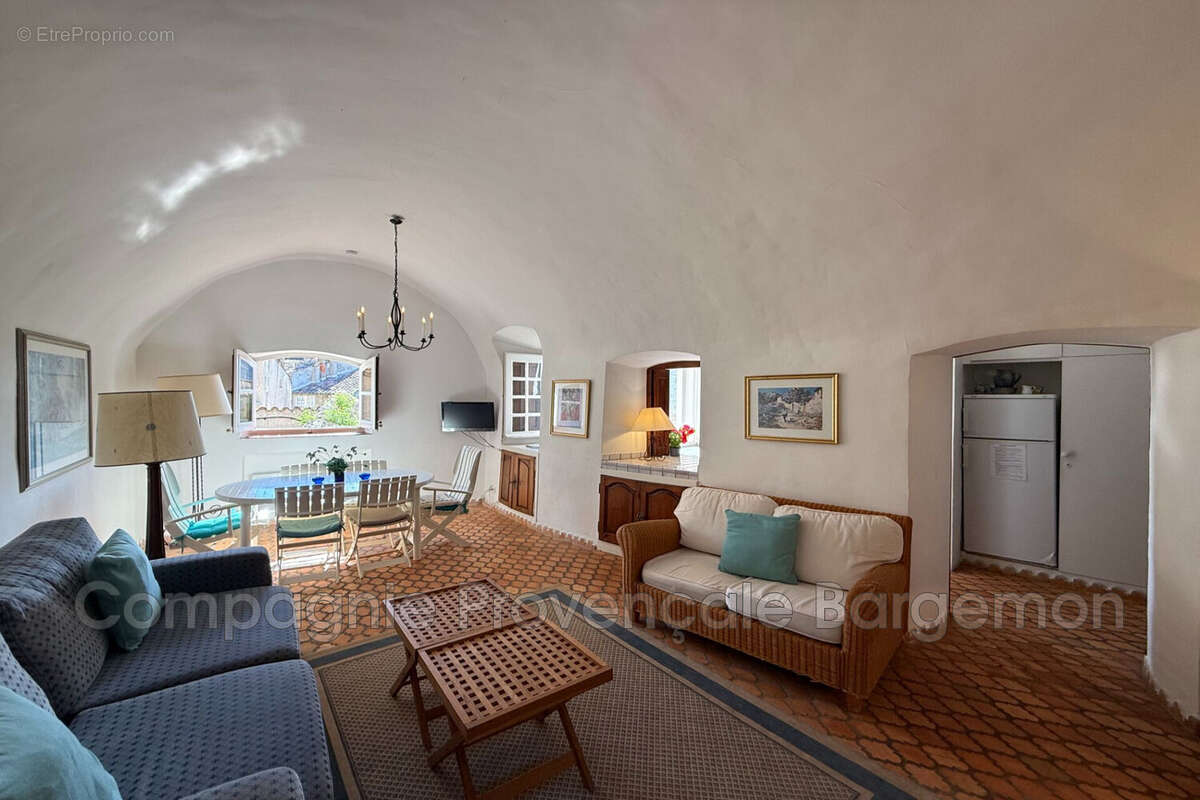 Appartement à BARGEMON