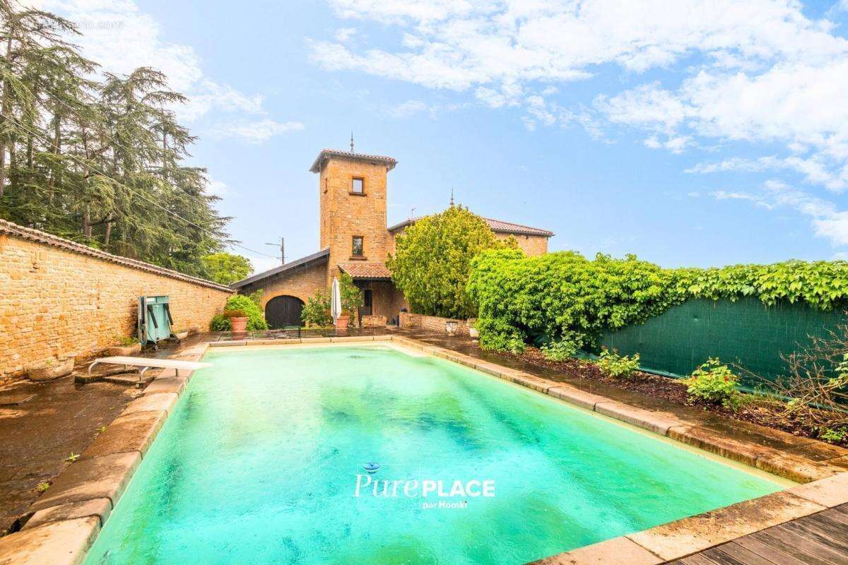 Maison à LIMAS