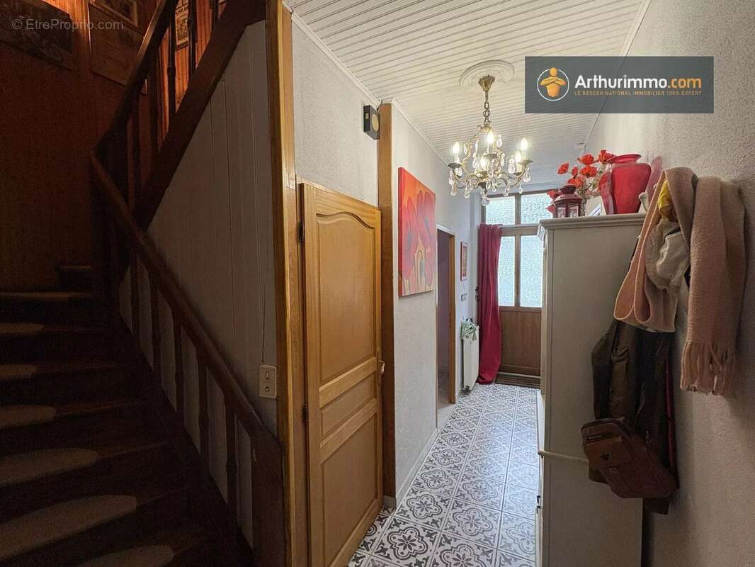 Maison à L&#039;AIGUILLON