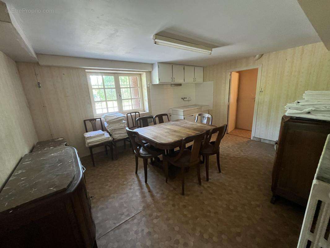 Maison 140 m² à Chabanais  - photo 12