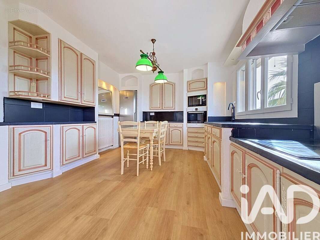 Photo 7 - Maison à ROQUEBRUNE-SUR-ARGENS