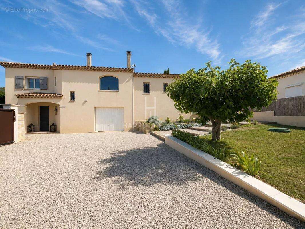 Maison à MAUSSANE-LES-ALPILLES