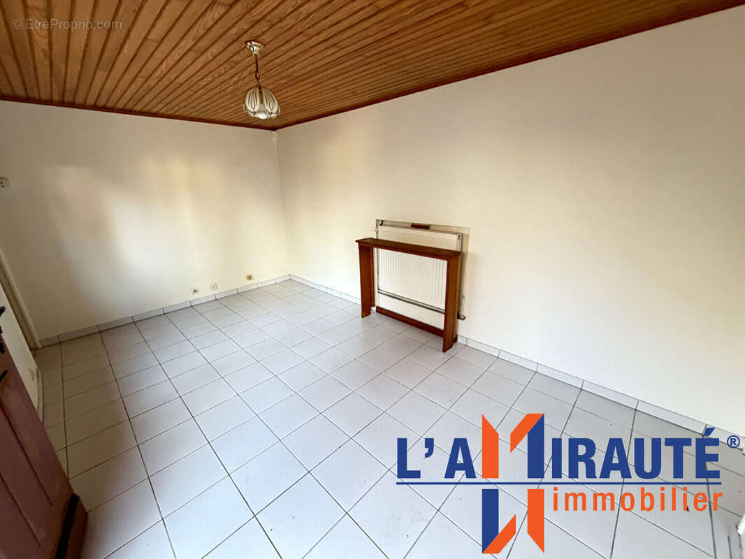 Maison à SARTROUVILLE