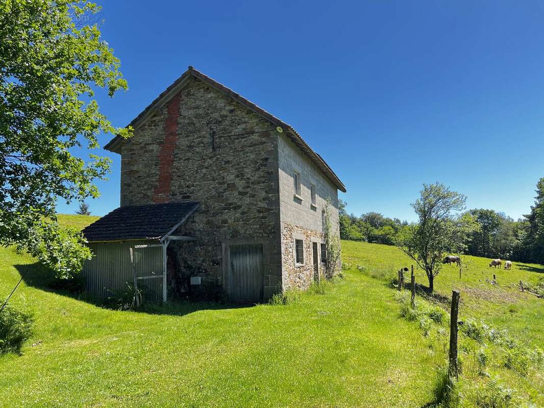 Maison à LACAPELLE-MARIVAL