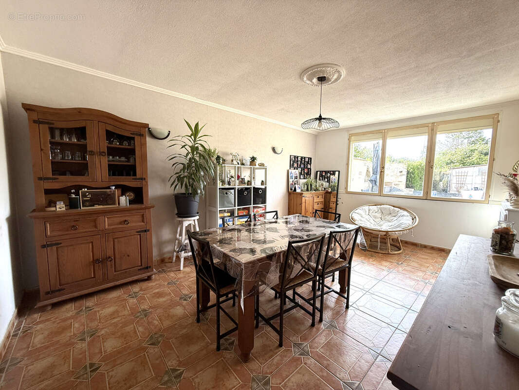Maison familiale de 124m2, 3 chambres située sur une commune avec école à 10 mn de Anet - photo 5