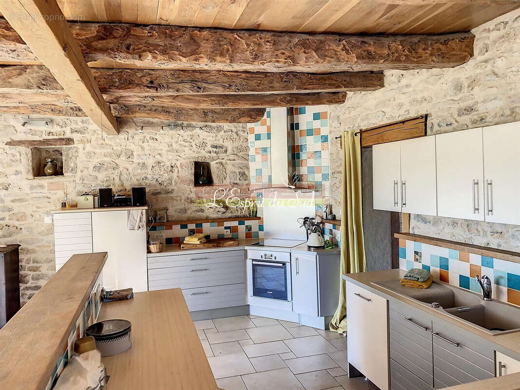 Maison 216 m² à Castanet  - photo 5