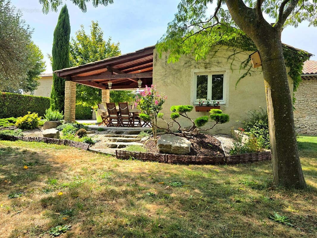 Maison à MONTMEYRAN