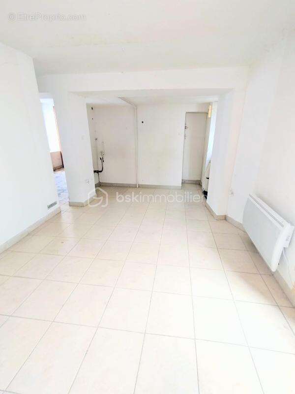 Appartement à DAMMARIE-LES-LYS