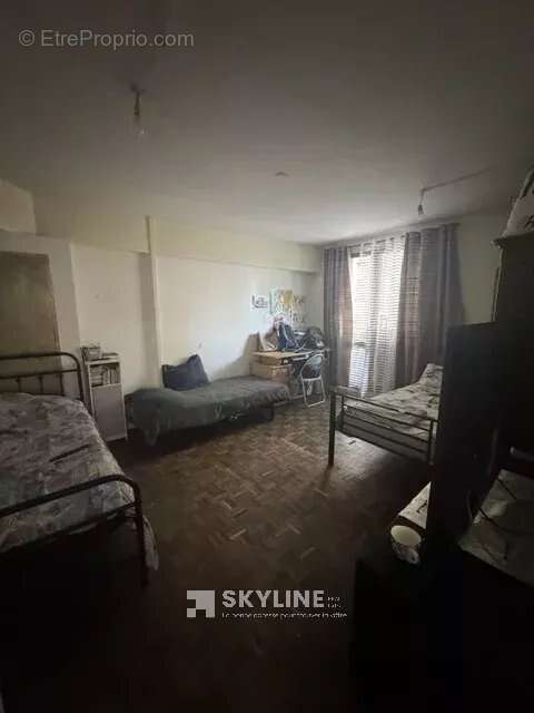 Appartement à MARSEILLE-3E