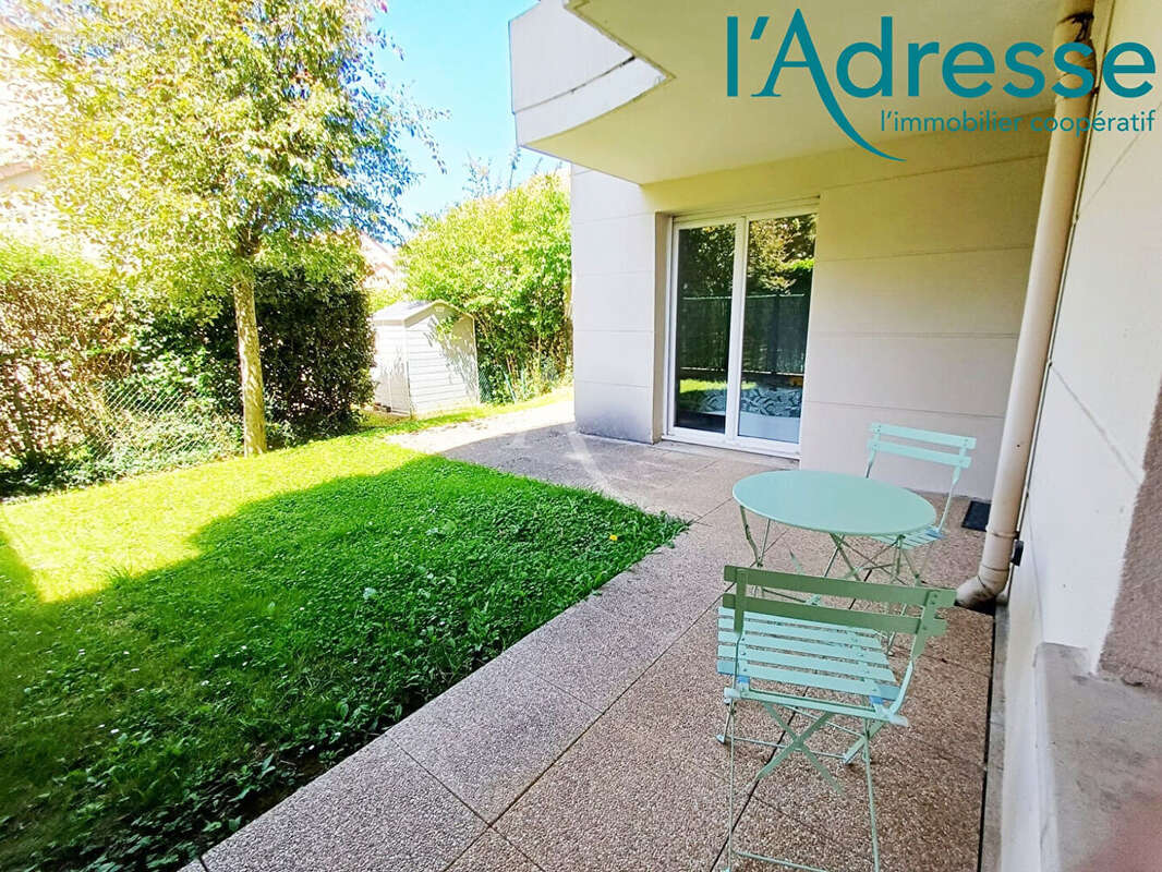 Appartement à EMERAINVILLE