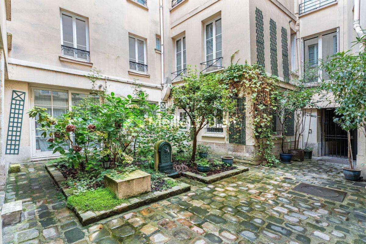 Appartement à PARIS-4E