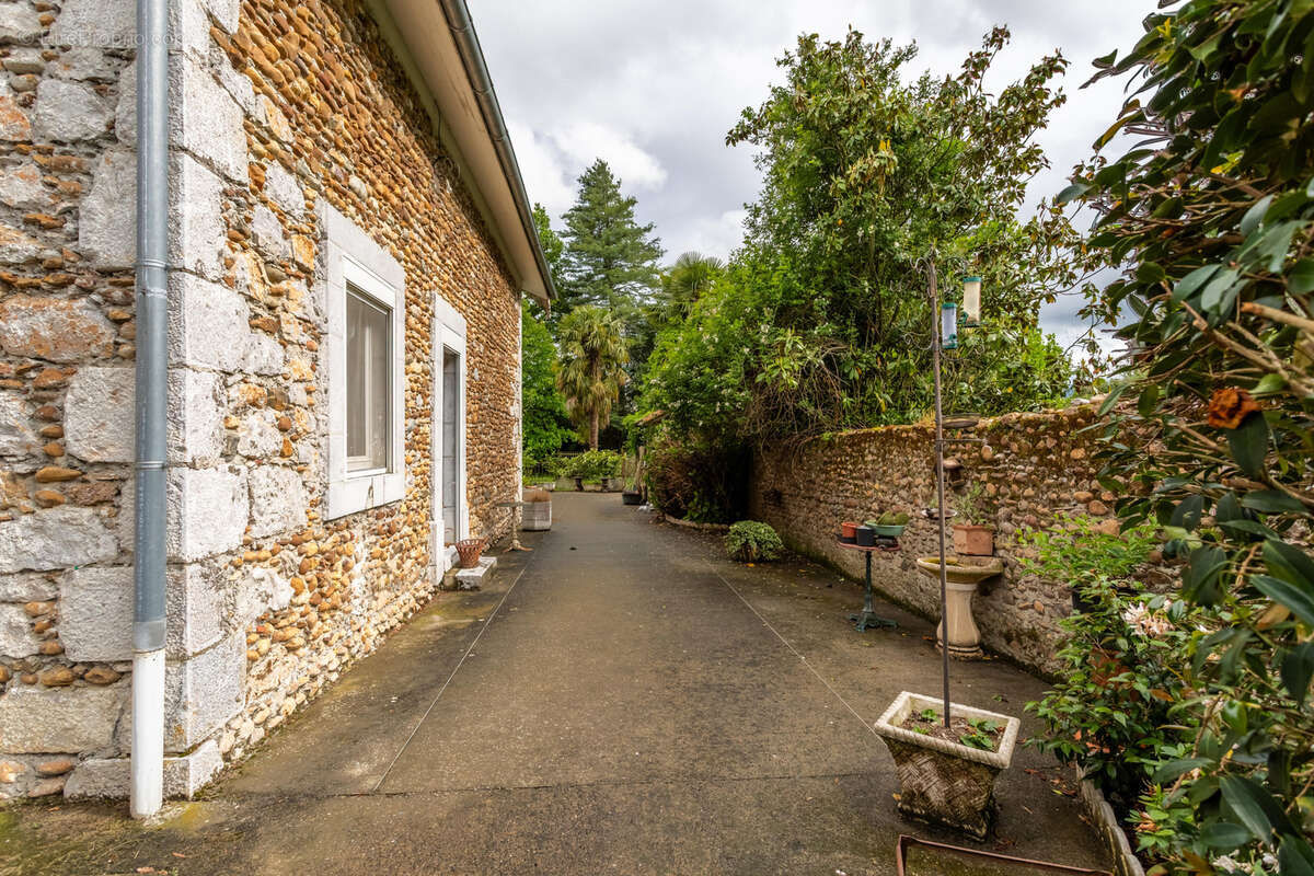 Maison à LES TOURREILLES