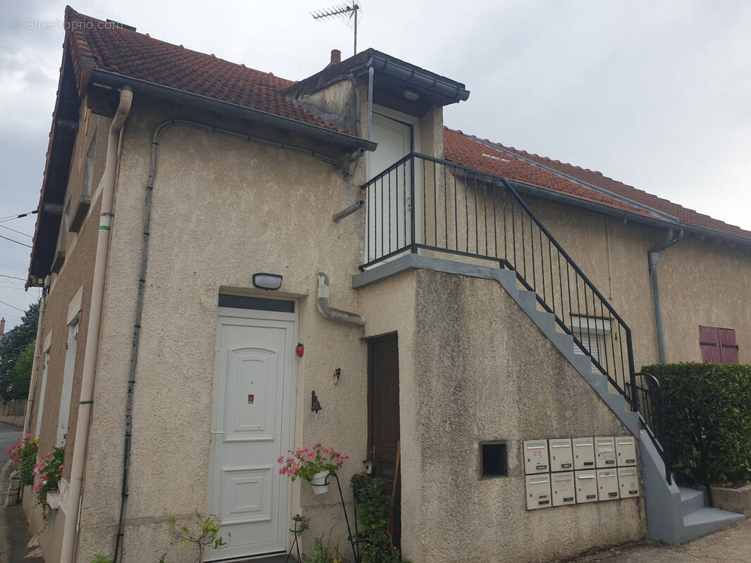 Appartement à SAINTRY-SUR-SEINE