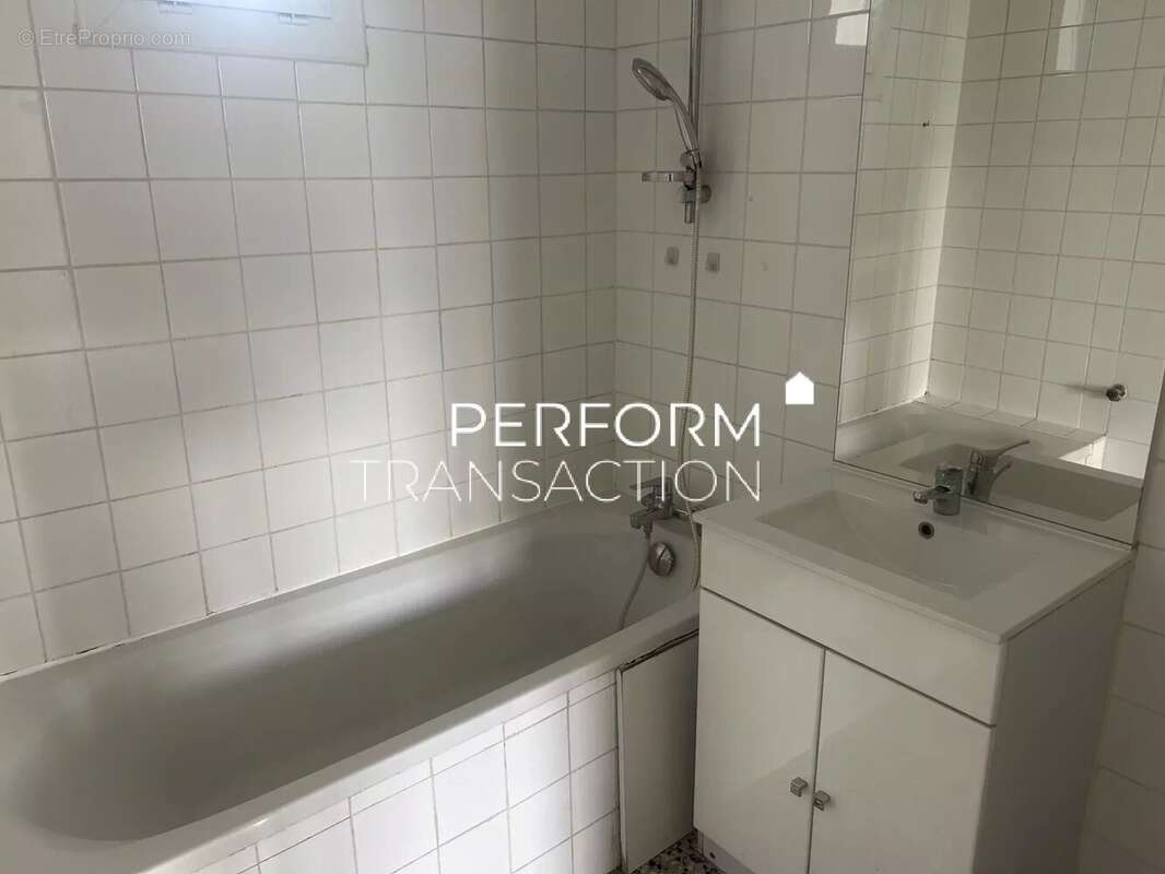 Appartement à SAINT-MARTIN-D&#039;HERES