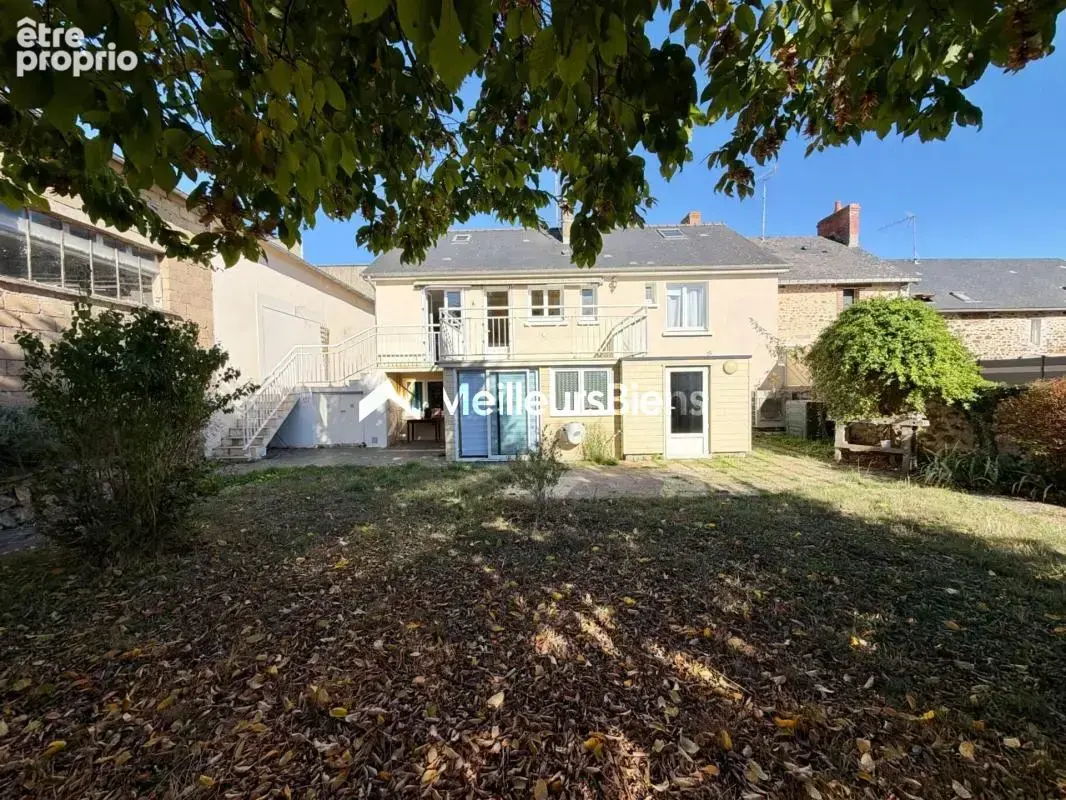 Photo Maison à Montsurs au prix de 147 400€