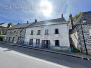 Maison à LAQUEUILLE