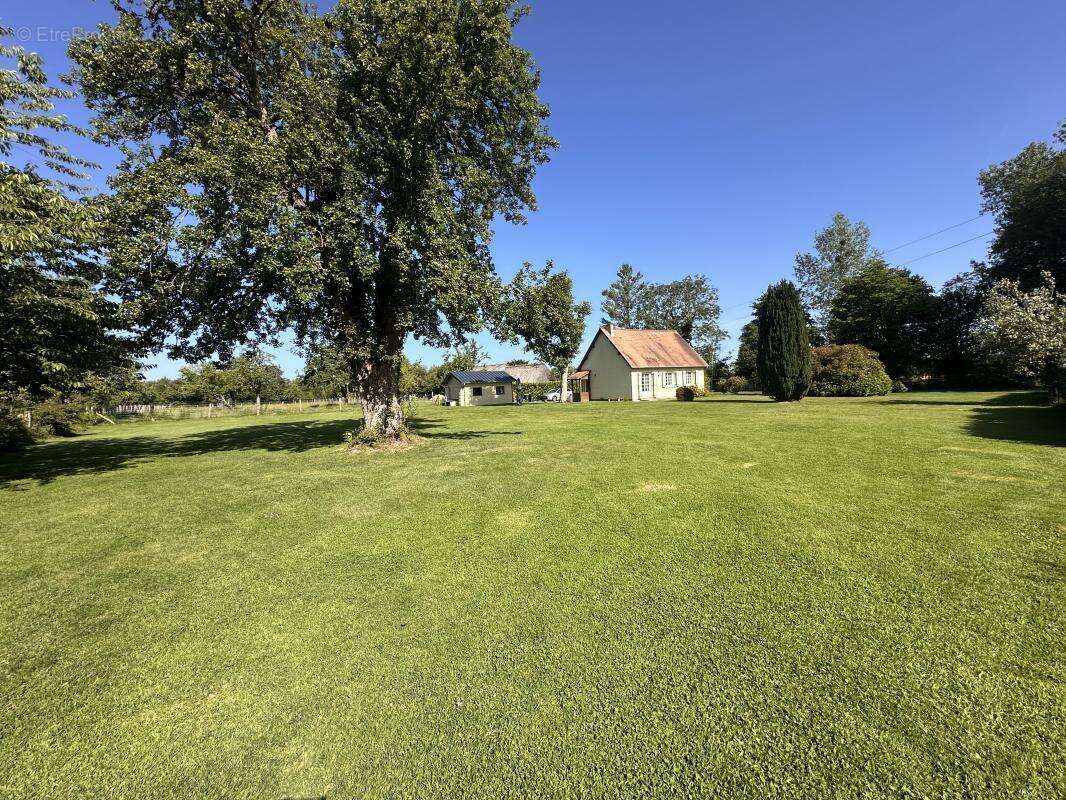 Maison à SAINT-GATIEN-DES-BOIS