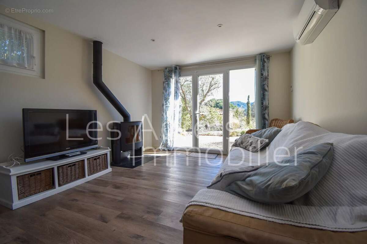 Maison à LES ADRETS-DE-L'ESTEREL