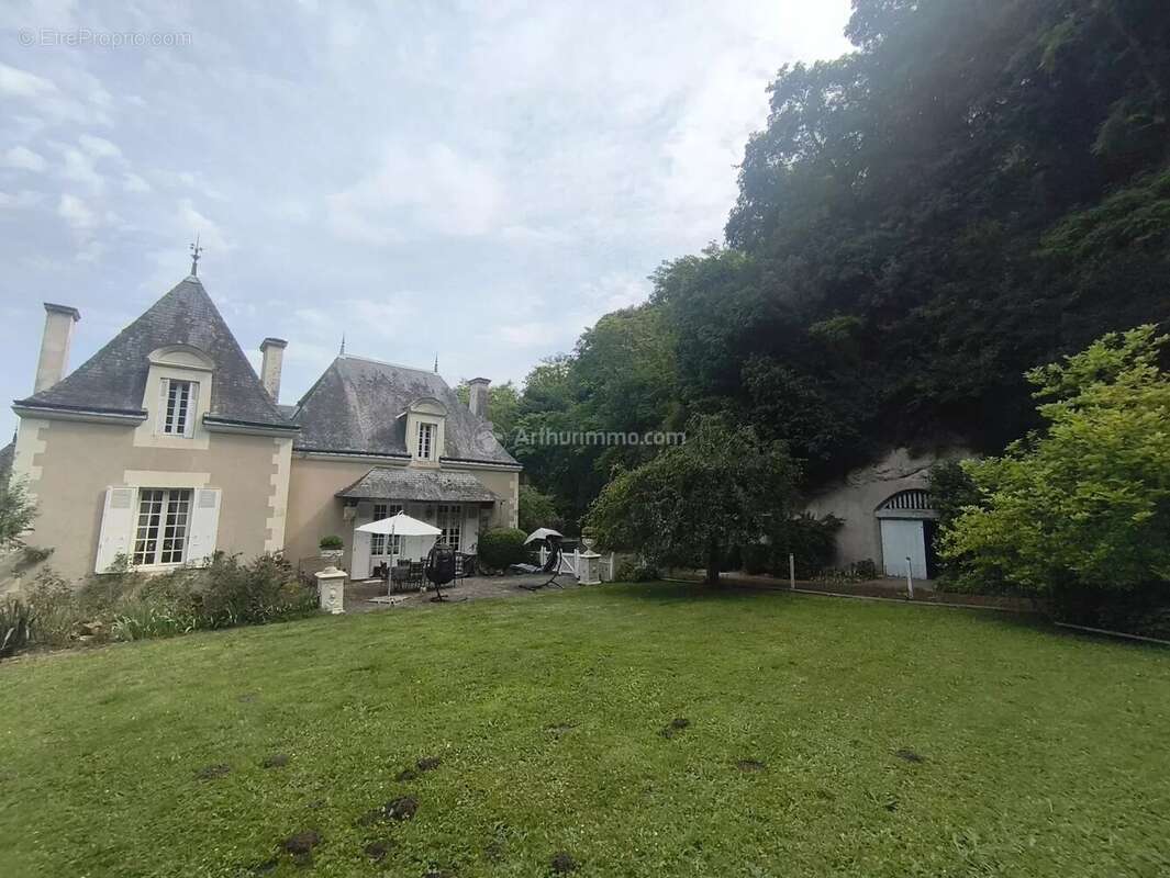 Maison à LA CHARTRE-SUR-LE-LOIR