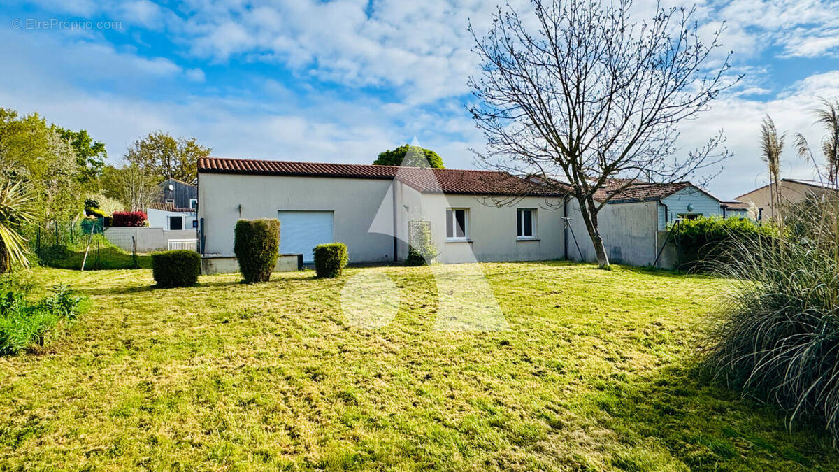 Maison à AUBIGNY