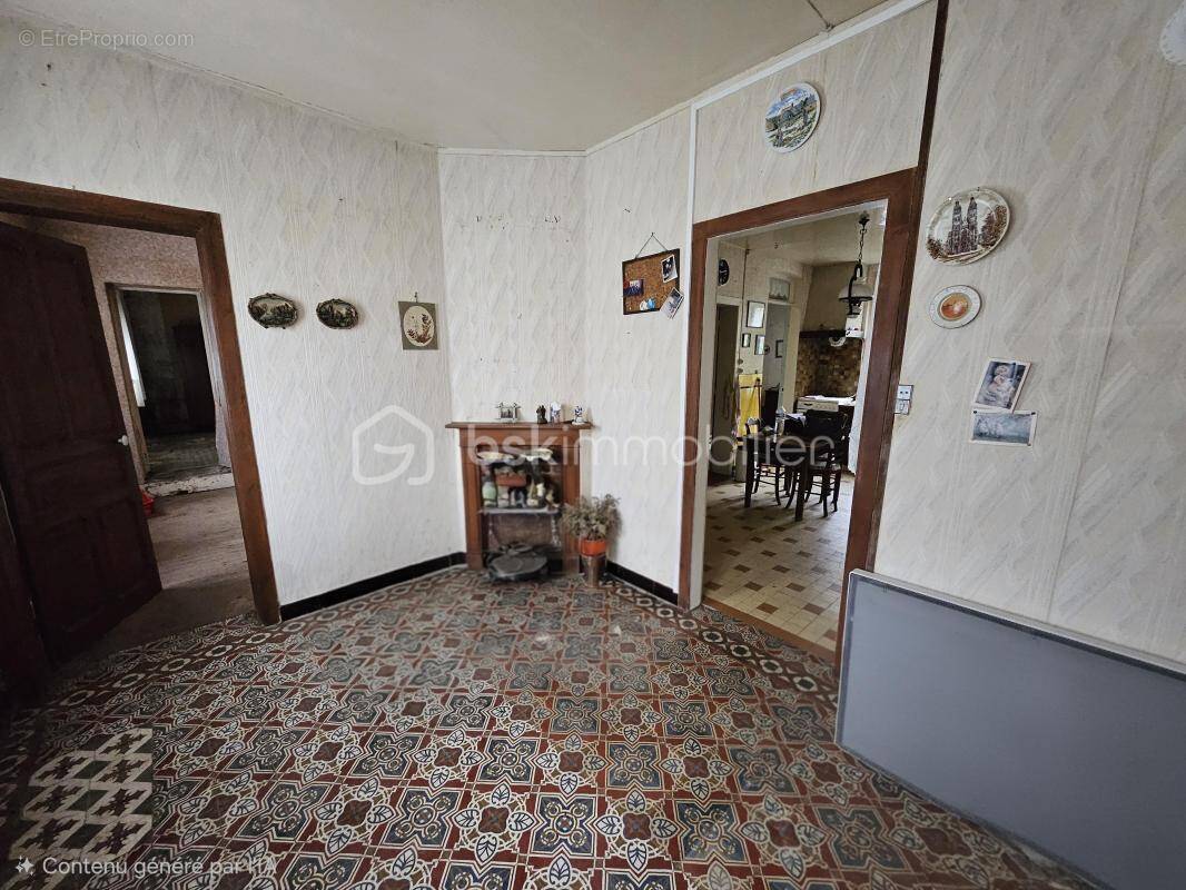 Maison à MAILLY-MAILLET