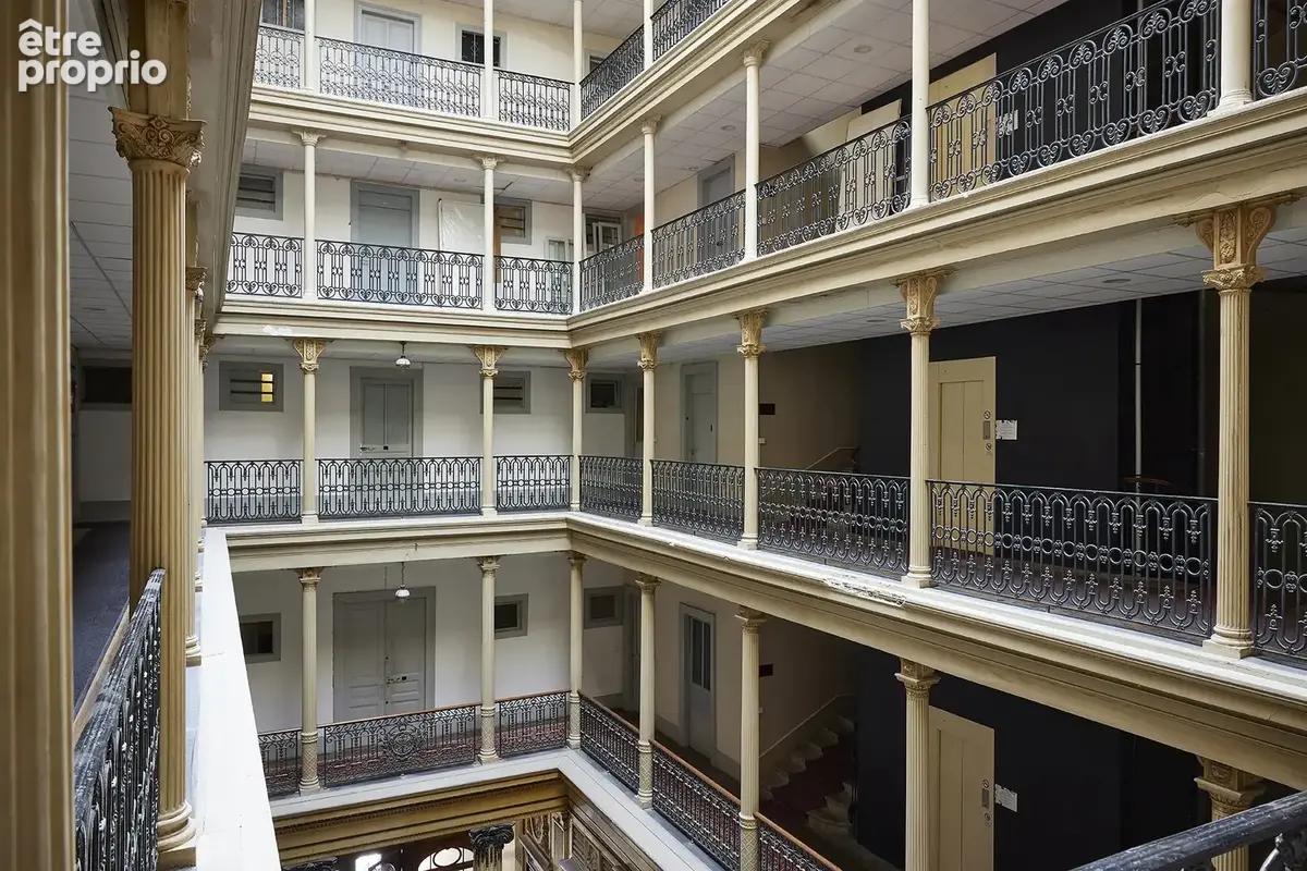 Grand Studio rénové avec cachet - balcon - hyper centre d'Aix les Bains - photo 12