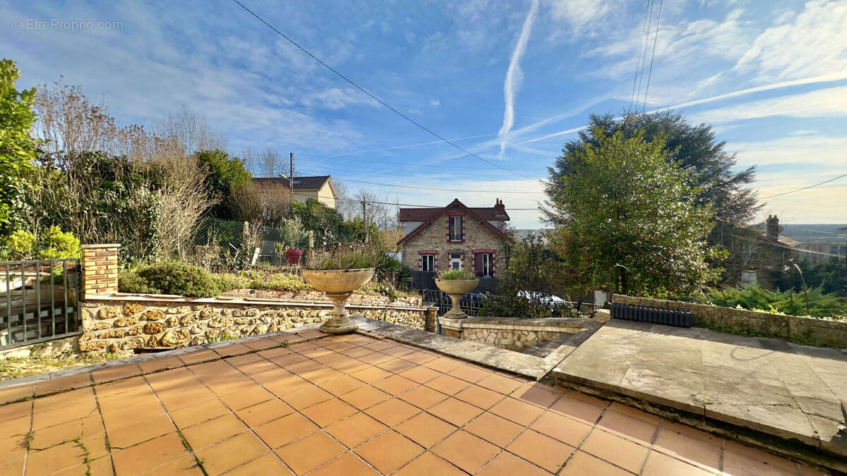 Maison à ATHIS-MONS