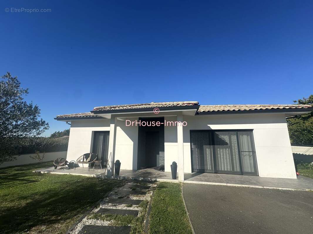 Maison à CROIGNON
