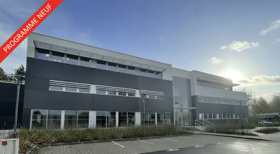 Commerce à MONT-SAINT-AIGNAN