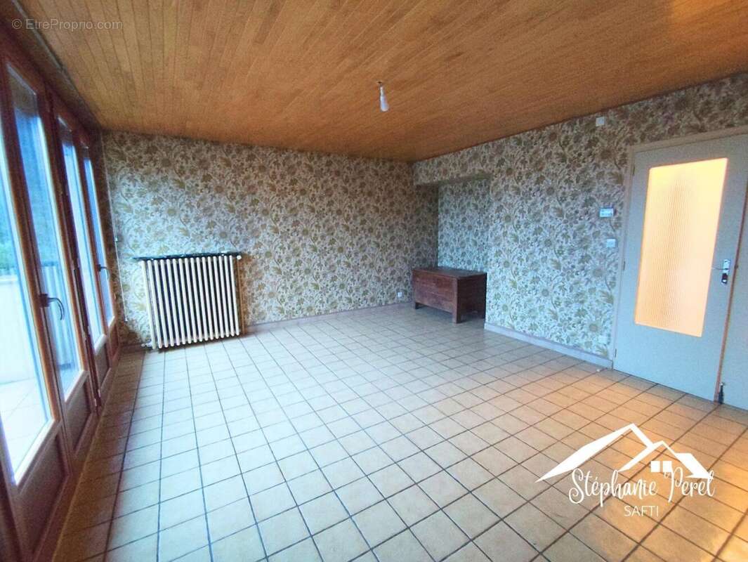 Maison 137 m² à Ussel  - photo 3