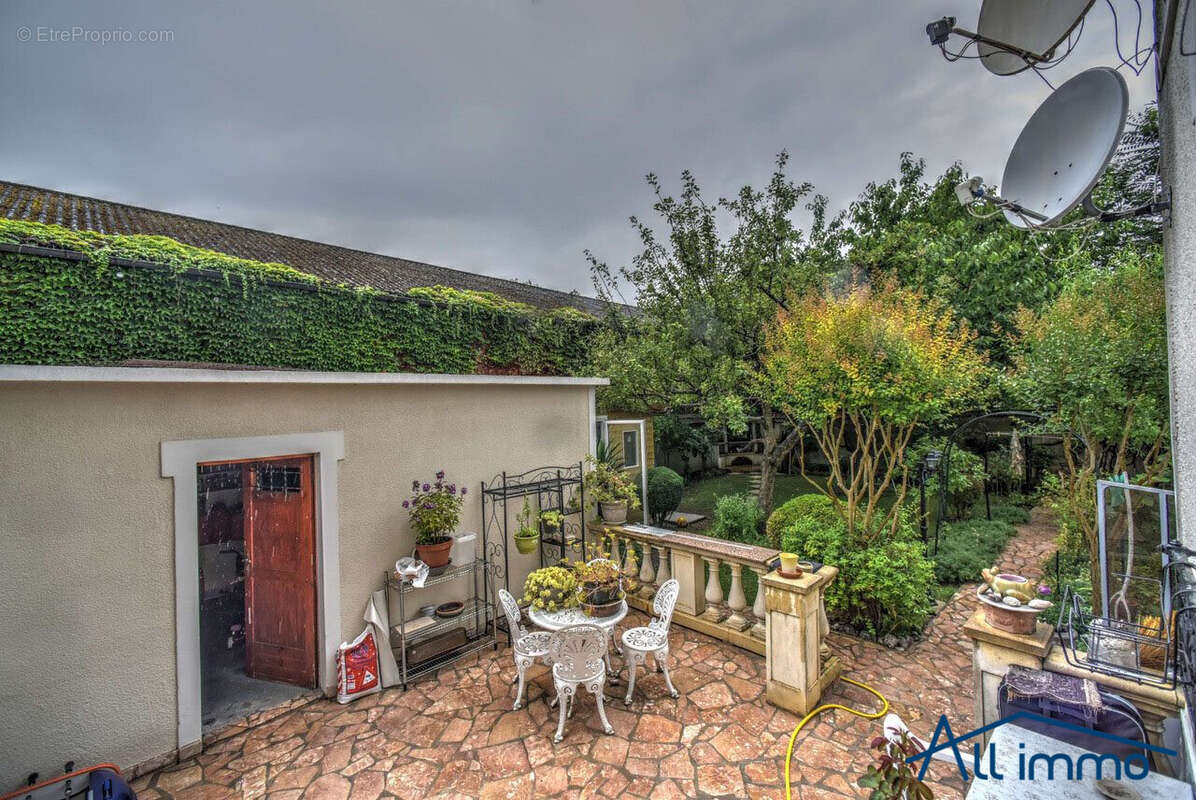 Appartement 105 m² à Saint-Maur-Des-Fosses  - photo 6