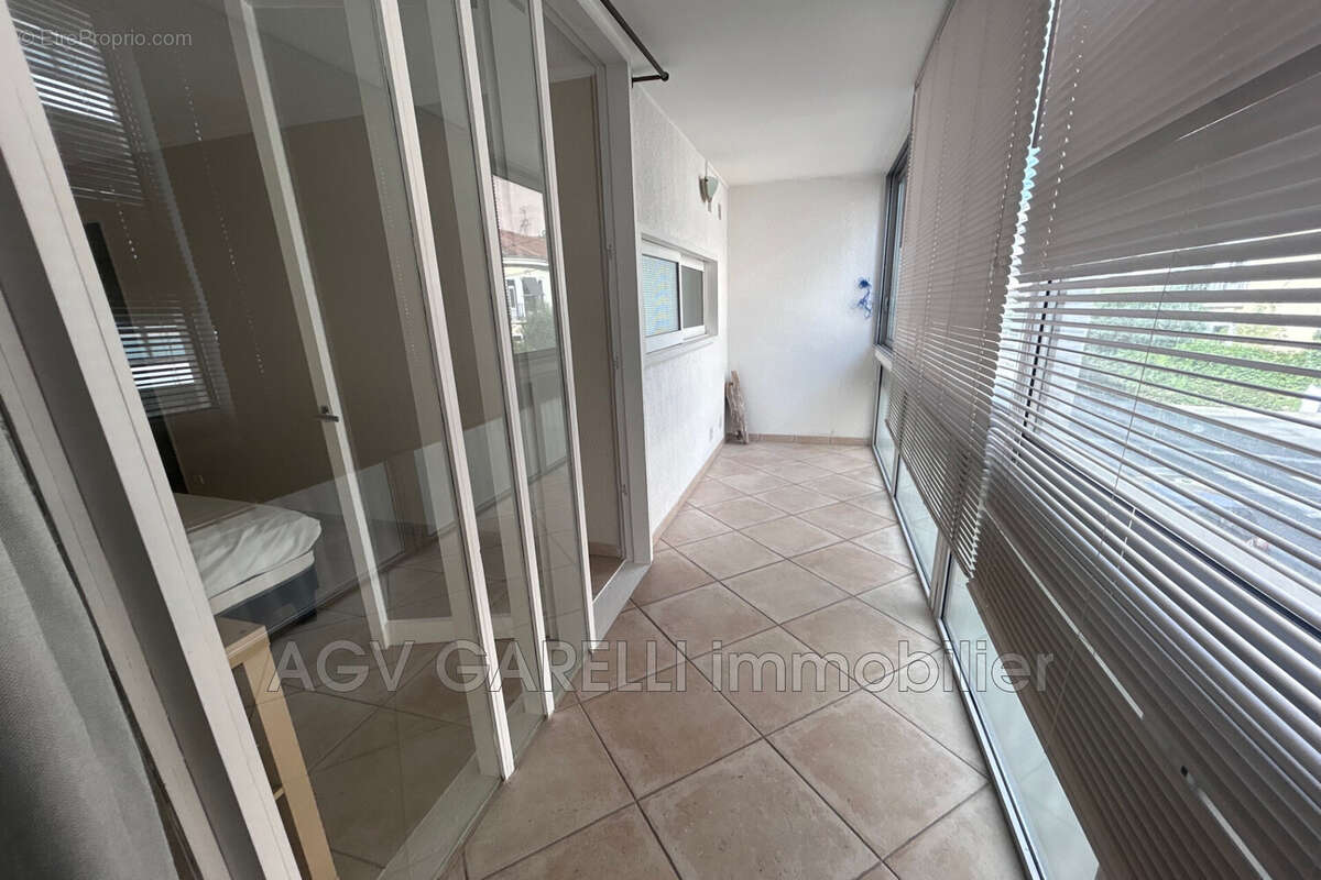 Appartement à HYERES