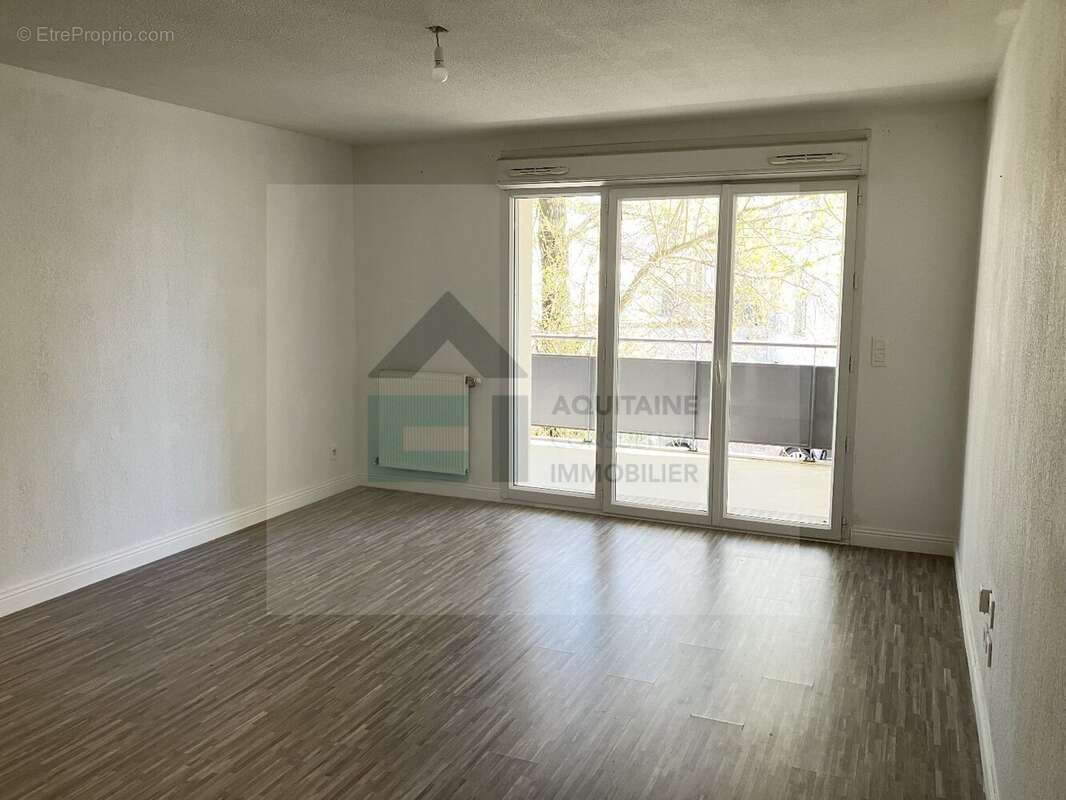 Appartement à VILLENAVE-D'ORNON